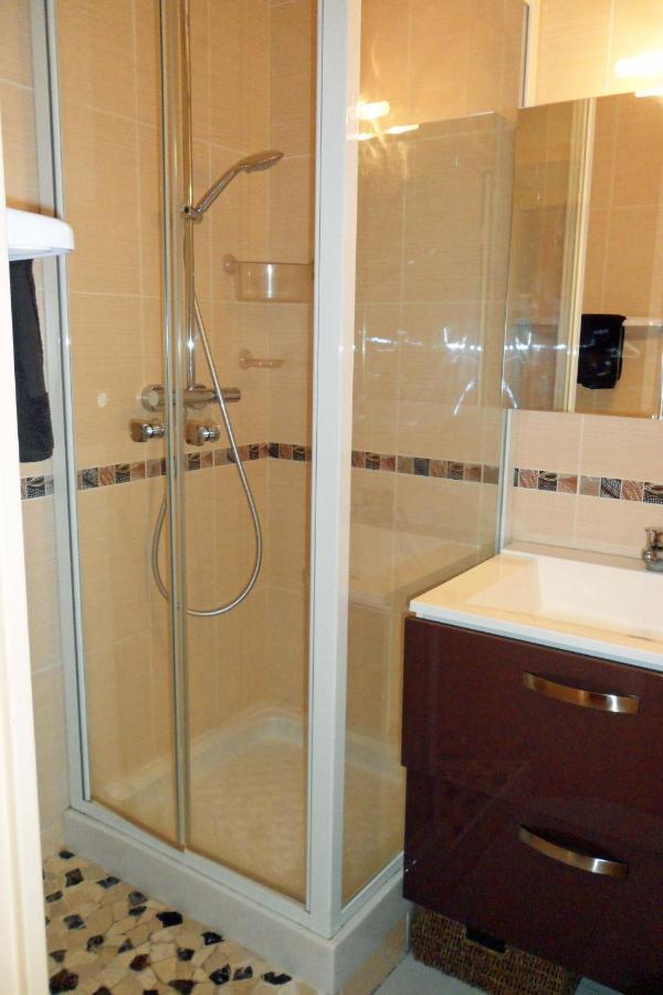 וילפראנש-סור-מר Appartement Ange Gardien Vue Mer מראה חיצוני תמונה